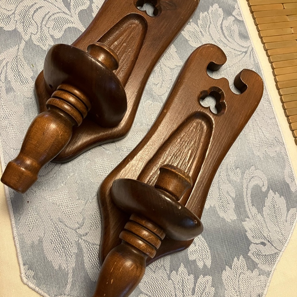VINTAGE NEW ENGLAND CLOCK CO   BRISTOL, CT   WOODEN WALL SCONCES 1970'S STAMPED
